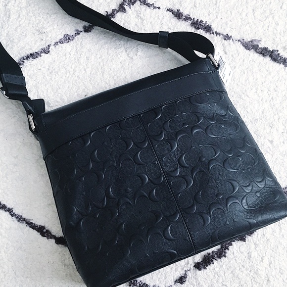 NWT Authentic Coach Men’s Leather Bag - Picture 7 of 10